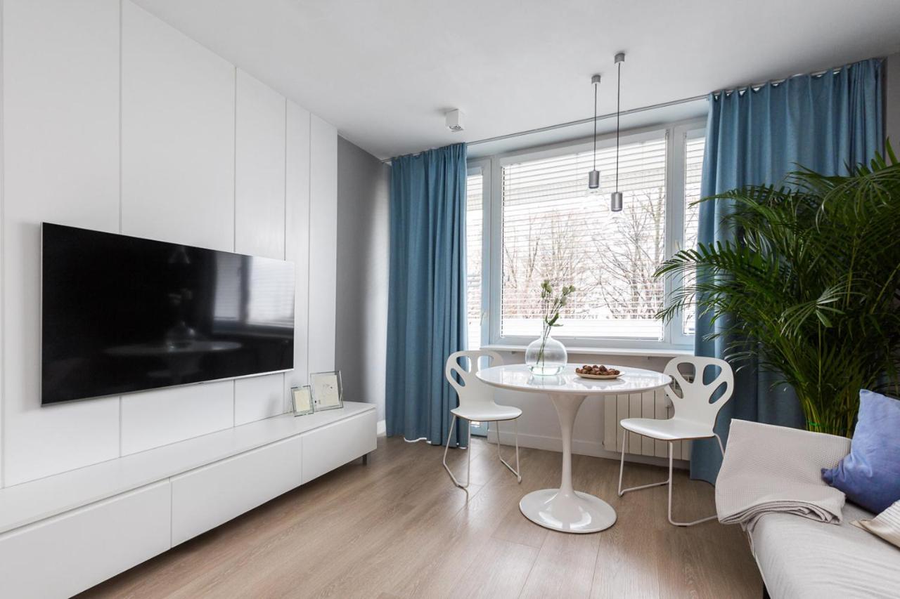 Apartment Bielany 3 Min From Metro With 5-meals Per Day Diet Catering, Air Conditioning And Free Parking *