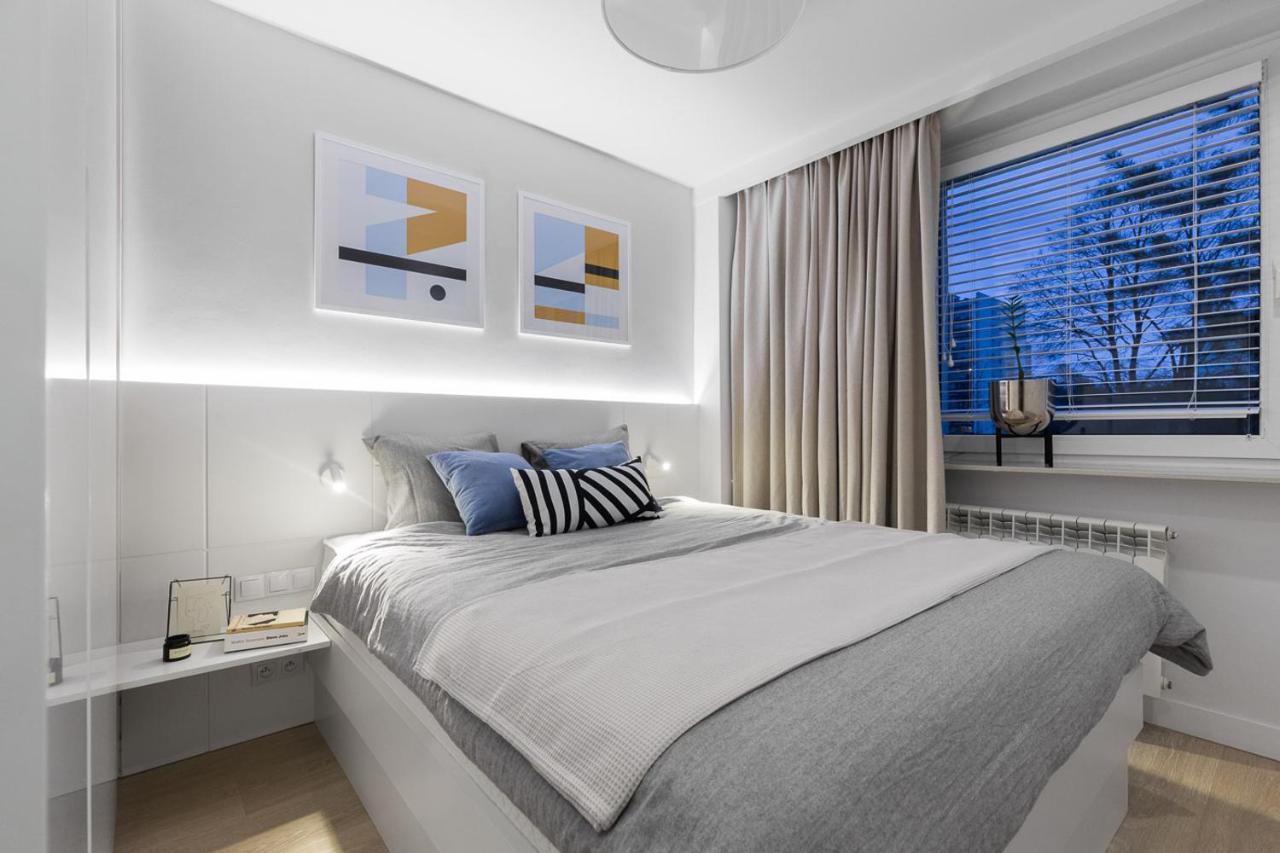 Apartment Bielany 3 Min From Metro With 5-meals Per Day Diet Catering, Air Conditioning And Free Parking