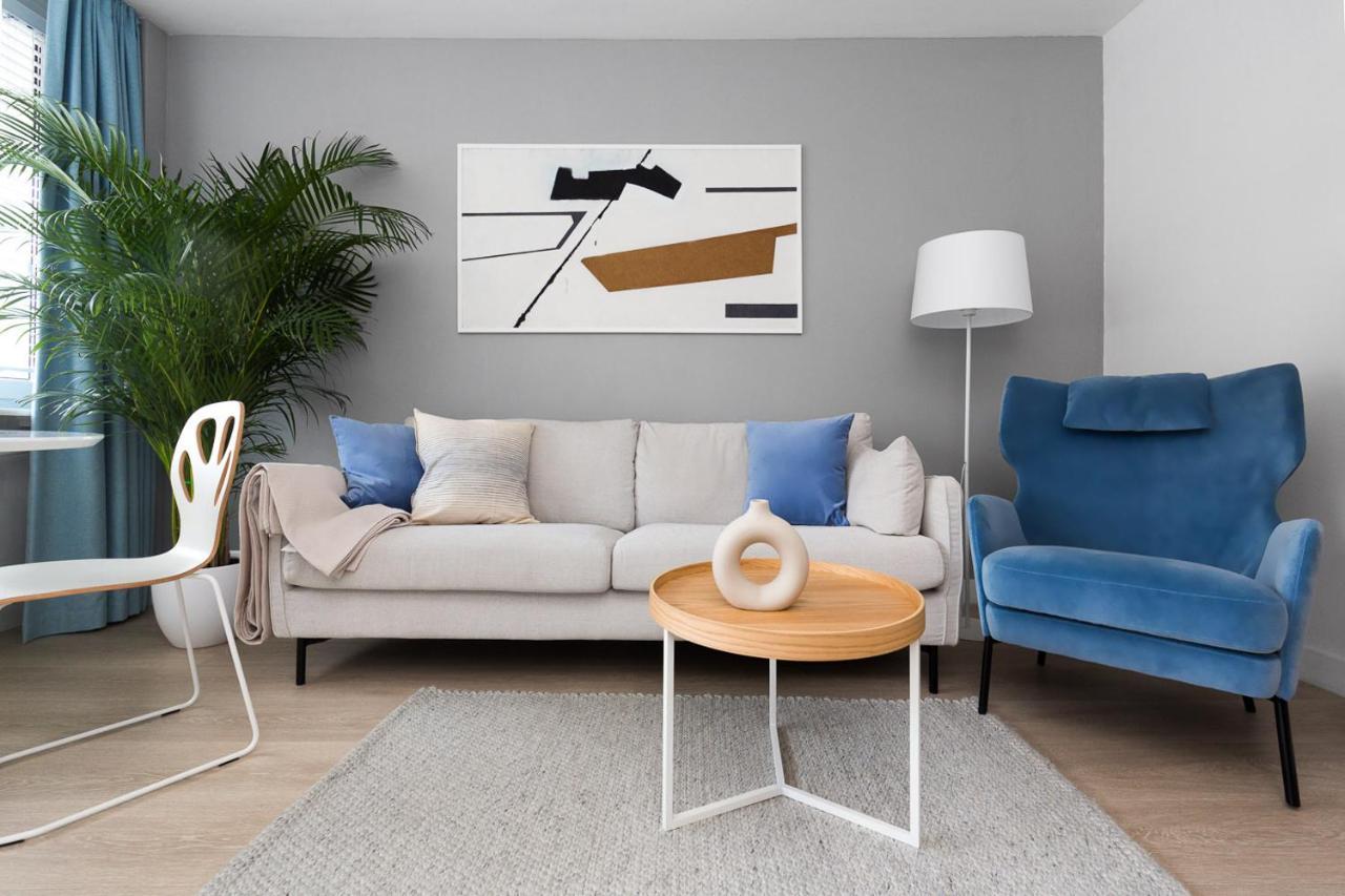 Bielany 3 Min From Metro With 5-meals Per Day Diet Catering, Air Conditioning And Free Parking *